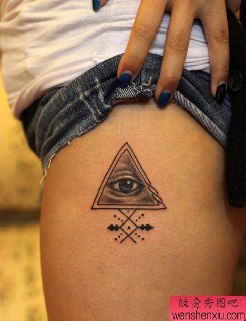 大腿上帝之眼纹身图案