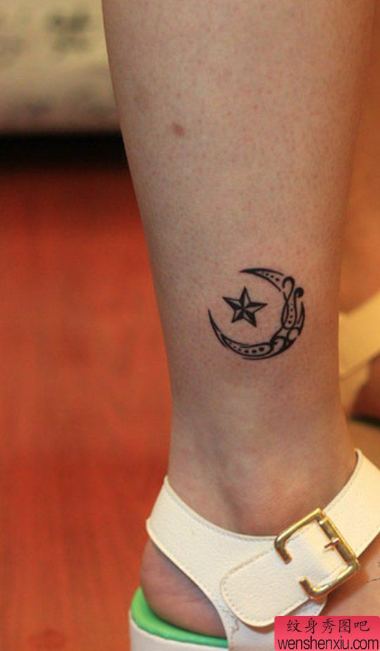 脚踝月亮五角星纹身图案