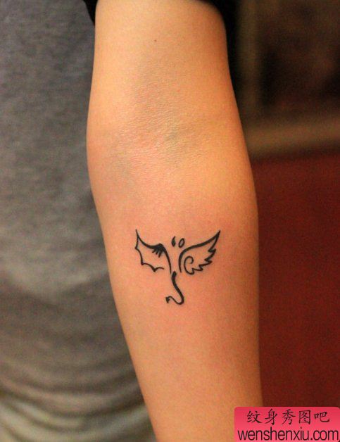 纹身秀图吧推荐一幅手臂天使纹身图案