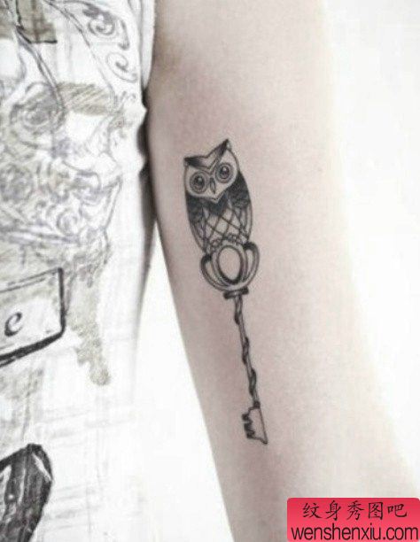 猫头鹰钥匙刺青图案