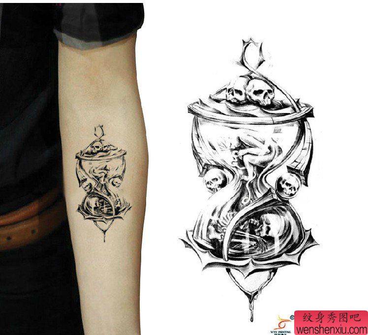 纹身秀图吧推荐一幅沙漏骷髅纹身图案