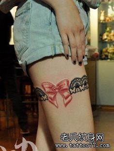 纹身秀图吧推荐一幅女人大腿蕾丝边纹身图案