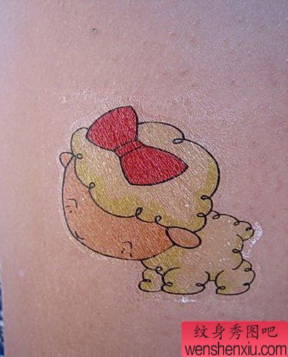 纹身秀图吧推荐一幅卡通蝴蝶结狗狗刺青图案