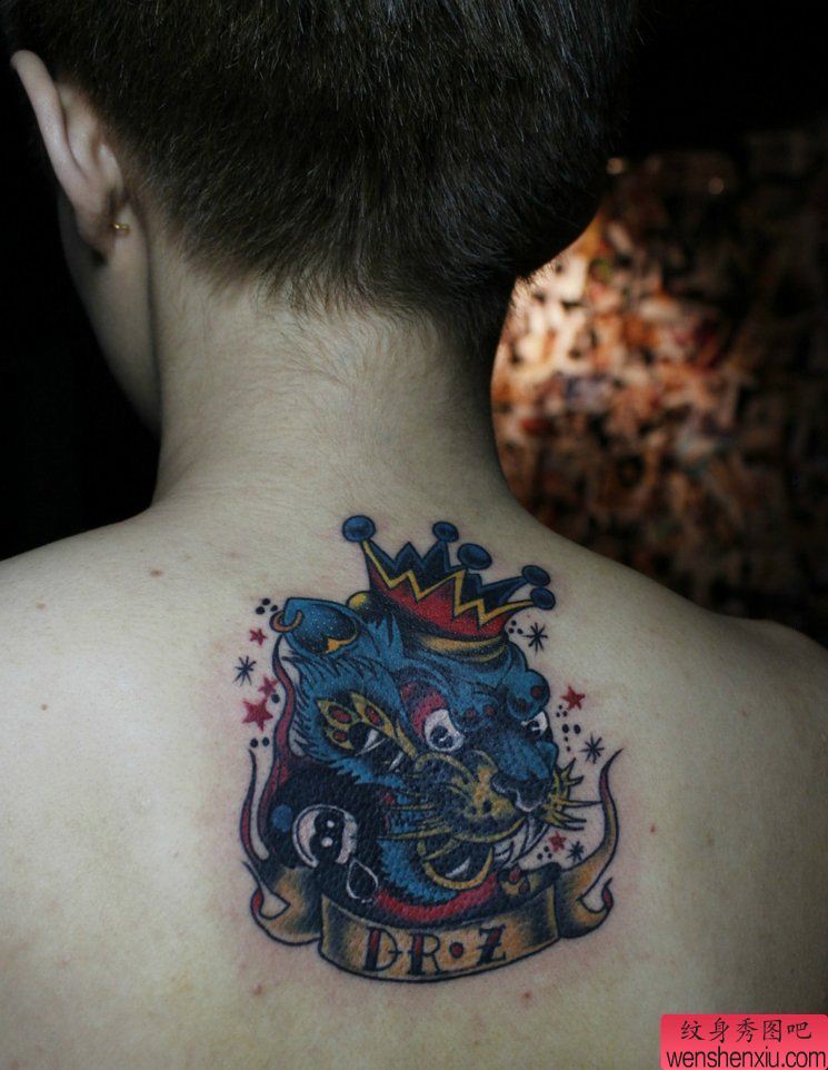 纹身秀图吧推荐一幅背部老虎刺青图案