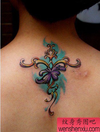 肩部刺青图案