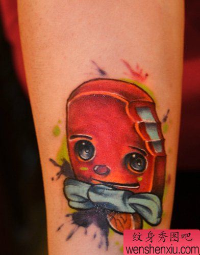 一幅手臂雪糕蝴蝶结刺青图案