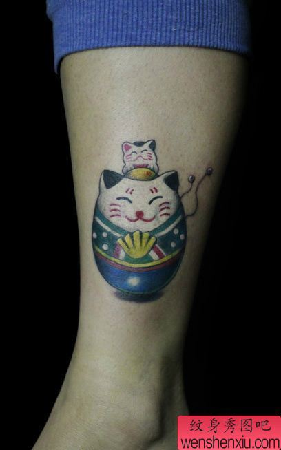 小腿招财猫纹身图案