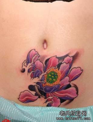 纹身秀图吧推荐一幅腹部彩色莲花纹身图案