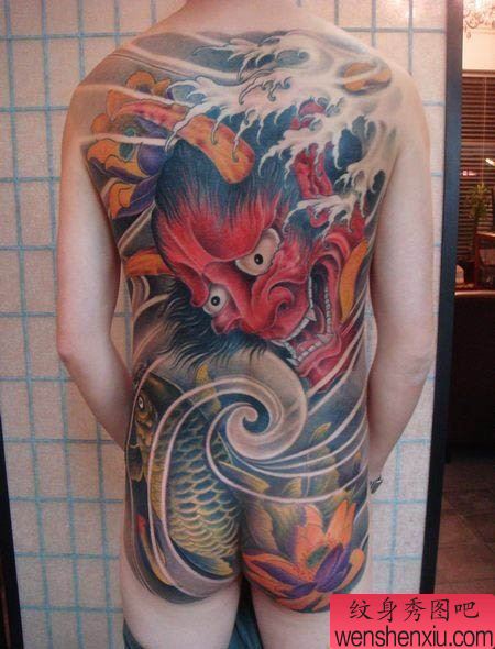 纹身秀图吧推荐 一幅传统满背般若莲花鱼纹身图案