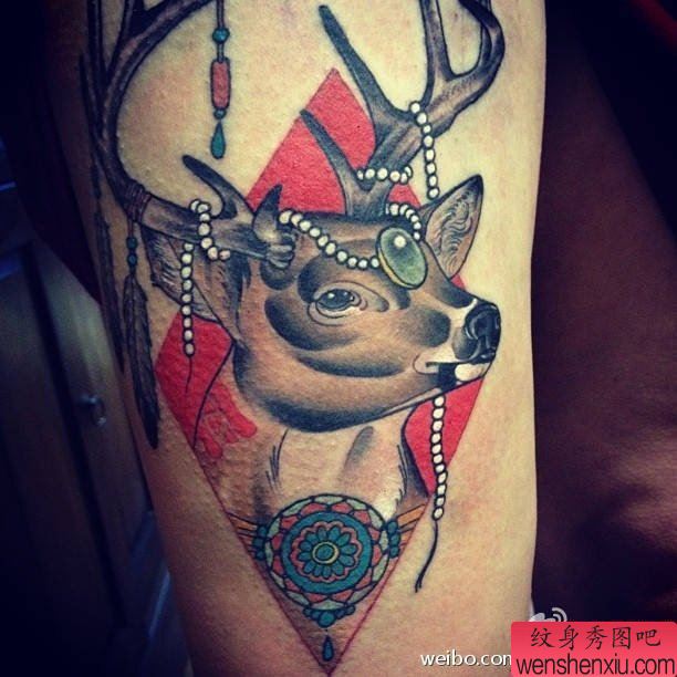 纹身秀图吧推荐一幅手臂彩色羚羊纹身图案