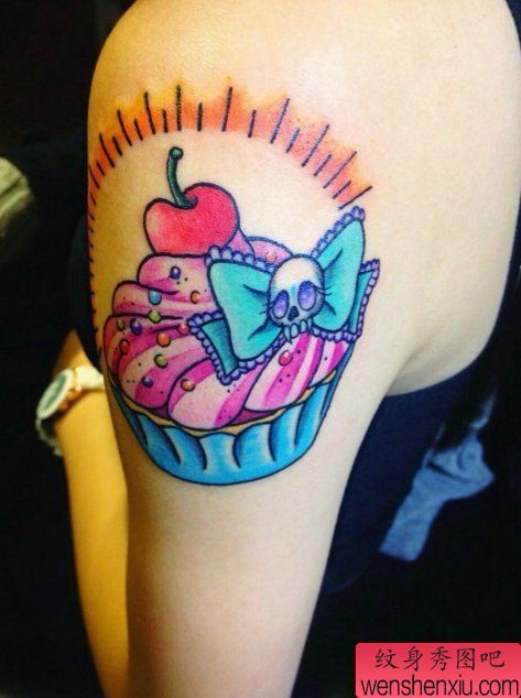 纹身秀图吧推荐一幅手臂卡通蛋糕樱桃纹身图案