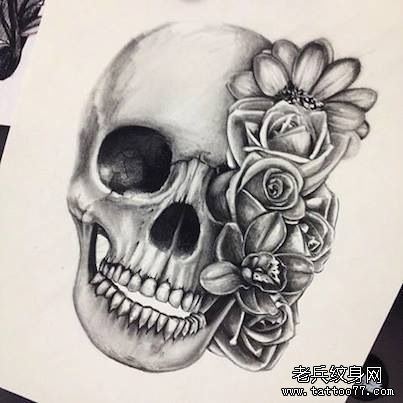 欧美风格骷髅头玫瑰花纹身图案