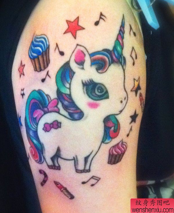 少女风独角兽纹身图案