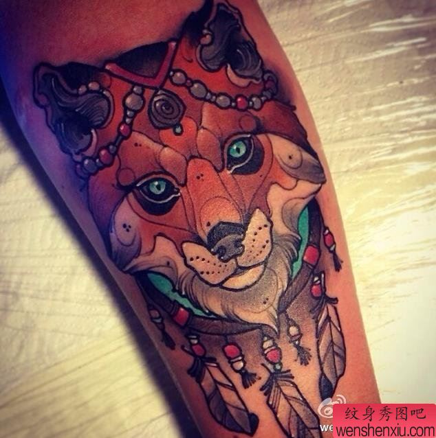 纹身秀图吧推荐一幅手臂彩色school风格的纹身图案