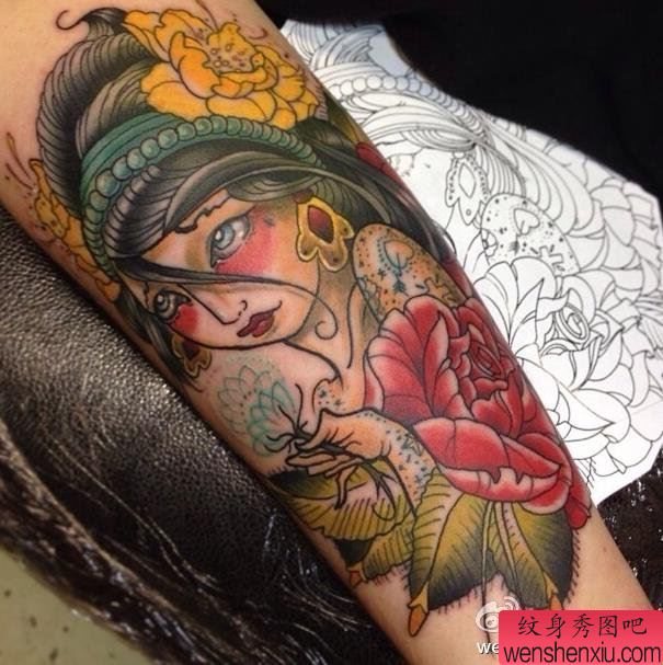 school 女郎手臂纹身图案