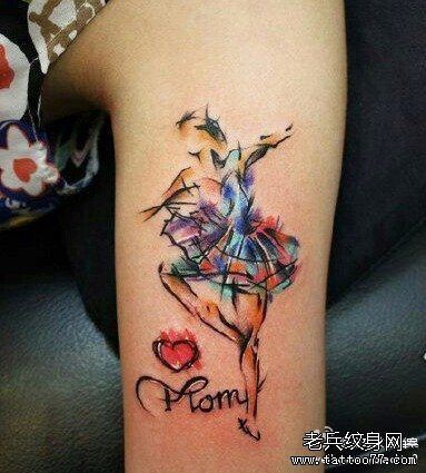 素描芭蕾女孩纹身图案