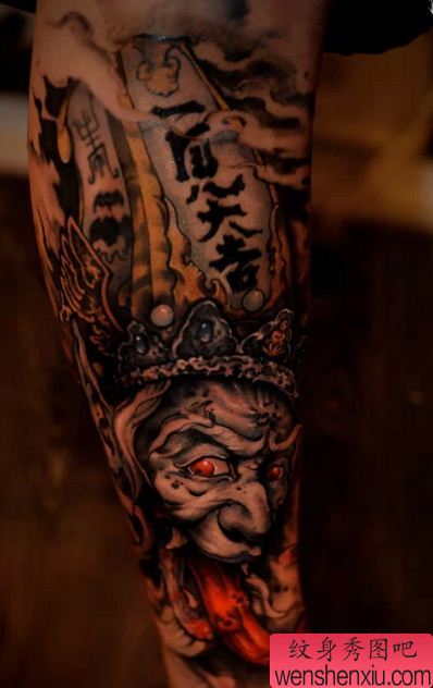 腿部彩色不动冥王纹身图案