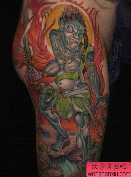 腿部彩色不动冥王纹身图案