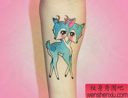 纹身秀图吧推荐一幅手臂小鹿纹身图案