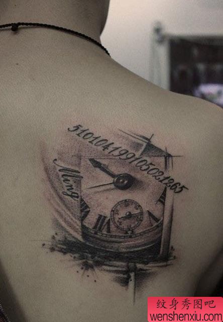 纹身秀图吧推荐 一幅肩背时钟纹身图案