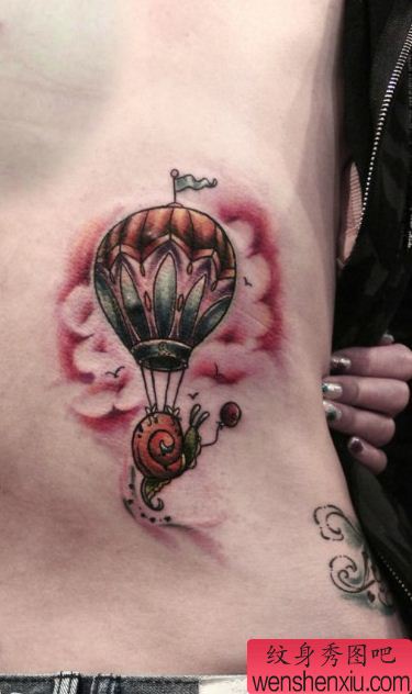 纹身秀图吧推荐一幅女人腰部纹身图案