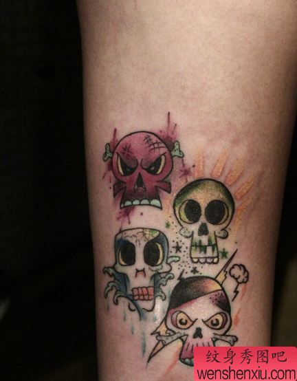 可爱骷髅头纹身图案