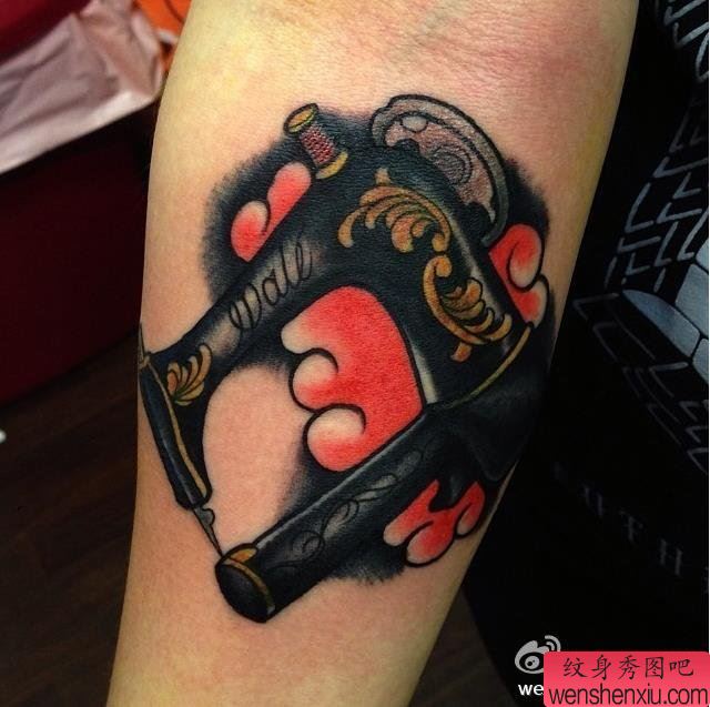 school缝纫机纹身图案