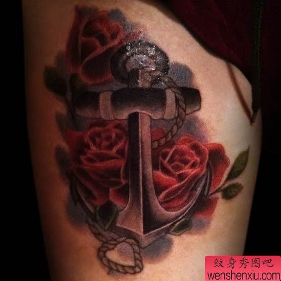 纹身秀图吧推荐一幅玫瑰花船锚纹身图案