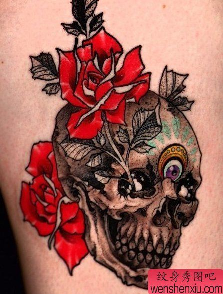 纹身秀图吧推荐一幅手臂骷髅头玫瑰花纹身图案