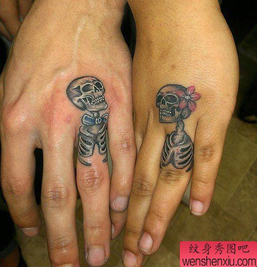 纹身秀图吧推荐 一幅手指个性纹身图案