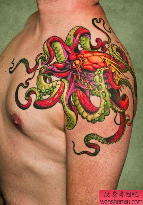 一幅彩色流行个性的纹身图案