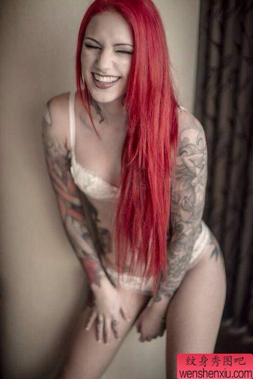 个性流行女孩双花臂纹身图案