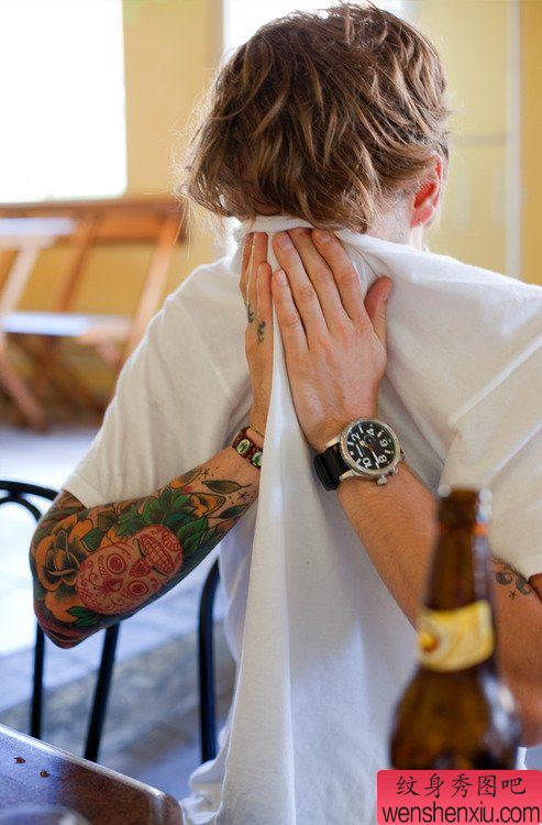 纹身秀图吧推荐一幅男性花臂纹身图案