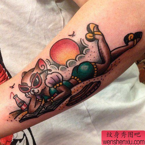 手臂彩色猫咪纹身图案