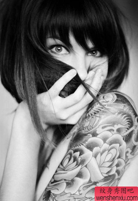 流行女孩手臂纹身图案