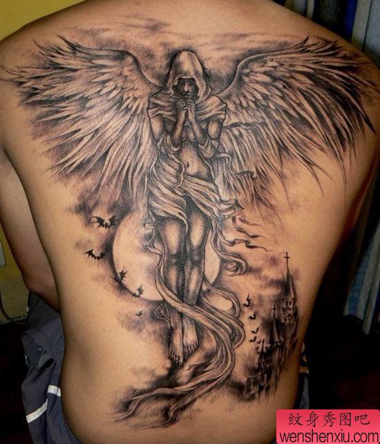 满背天使纹身图案