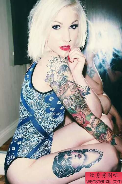 性感女孩纹身写真