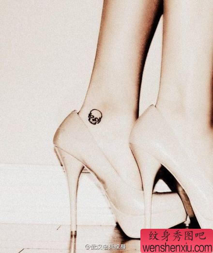 脚踝小清新纹身图案