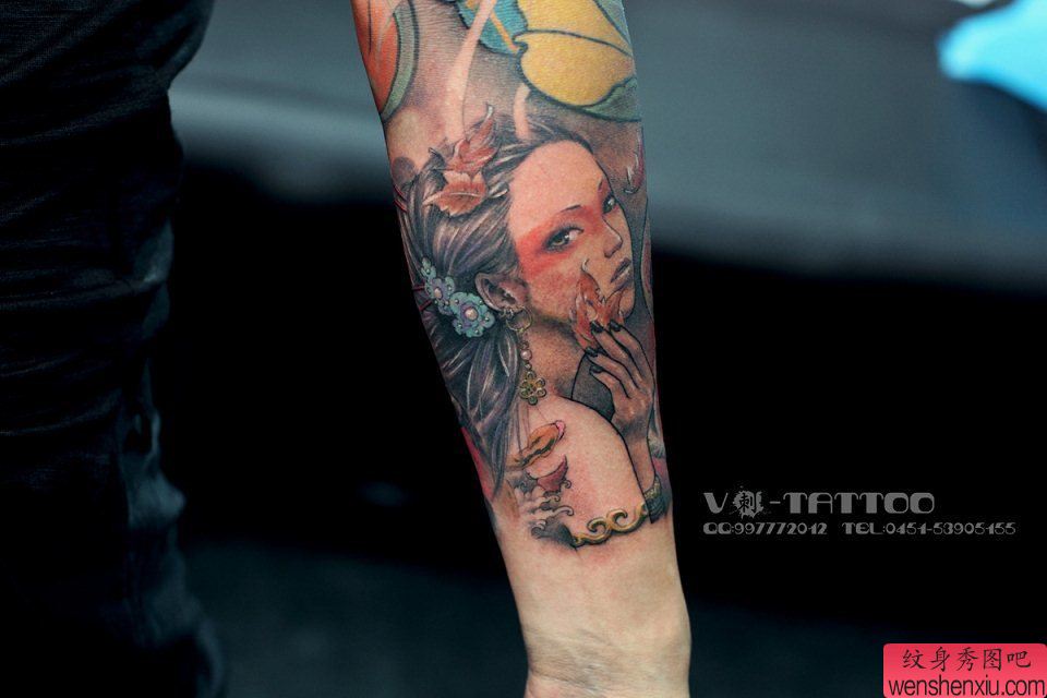 纹身秀图吧推荐一幅手臂彩色纹身图案