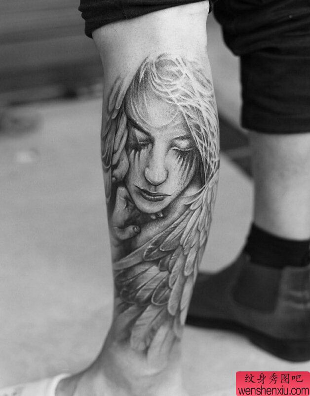腿部天使纹身图案
