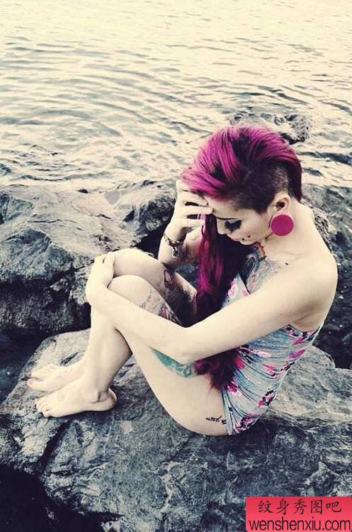 文身秀图吧推荐一幅女人创意文身作品
