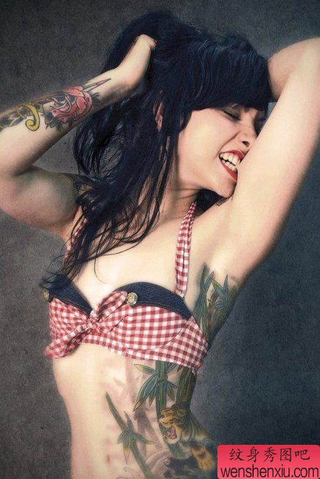 文身女孩写真作品