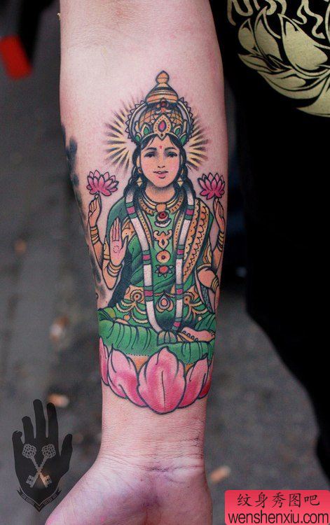 手臂佛文身作品