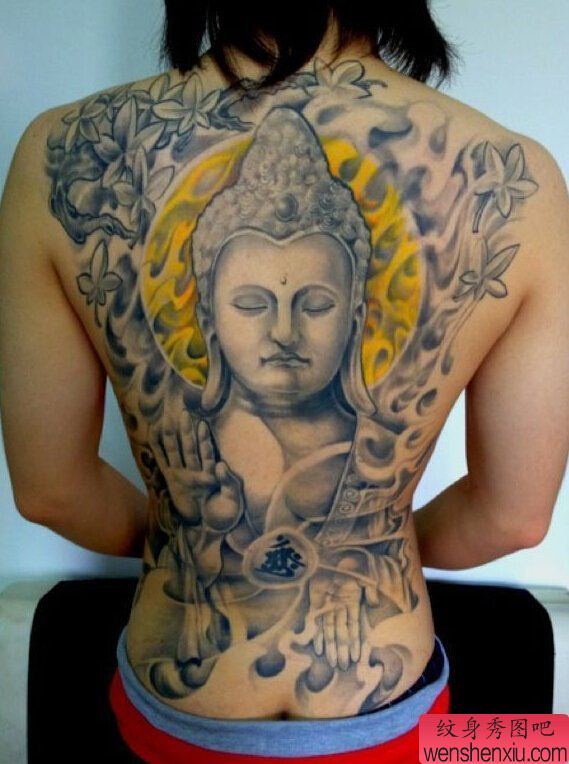 满背佛文身作品