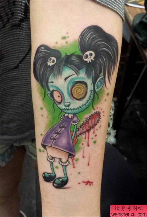 手臂死亡娃娃文身作品