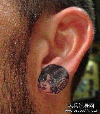 耳朵小清新女郎文身作品