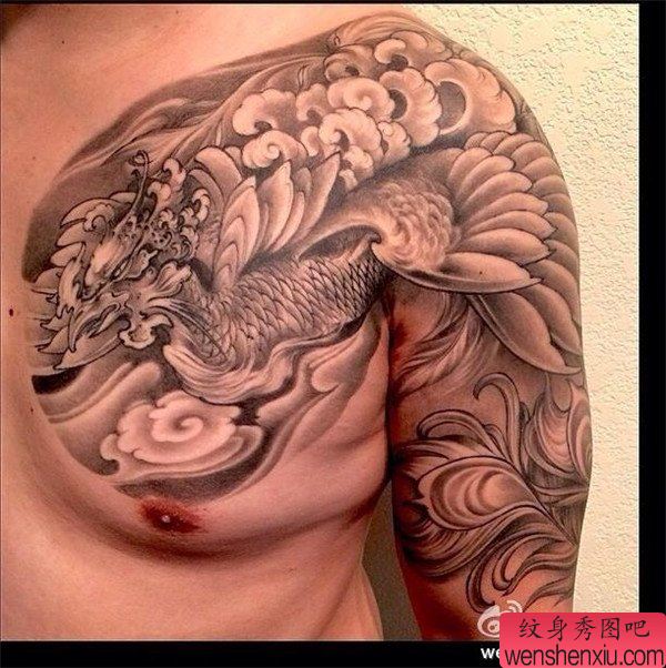 半胛凤凰文身作品