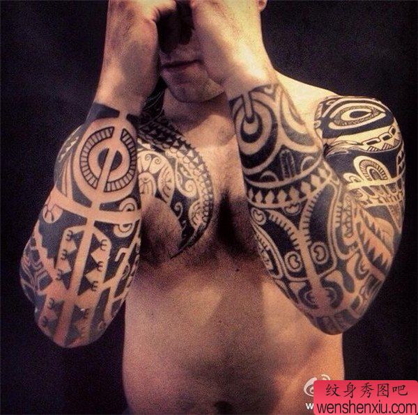 手臂部落图腾文身作品