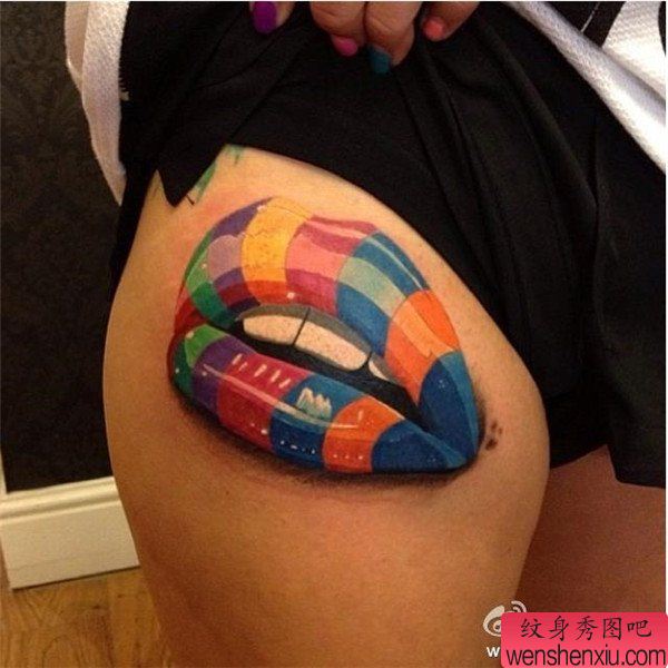 女人腿部糖果嘴文身作品