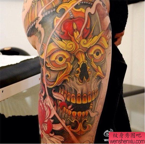 彩色传统嘎巴拉文身作品